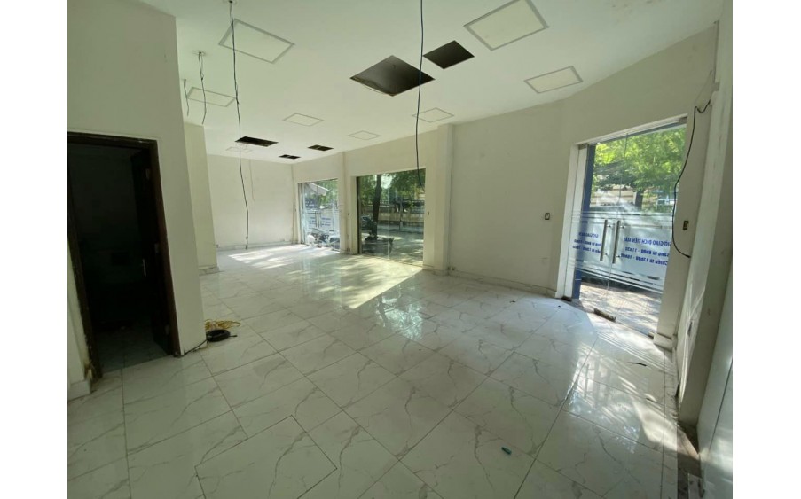 CHO_THUÊ NHÀ MẶT NGÕ Ô TÔ ĐỀN LỪ, HOÀNG MAI 4 TẦNG, 80M2, MT 12M, THÔNG SÀN, GIÁ 50 TRIỆU, VP, CÔNG TY.0934688687
